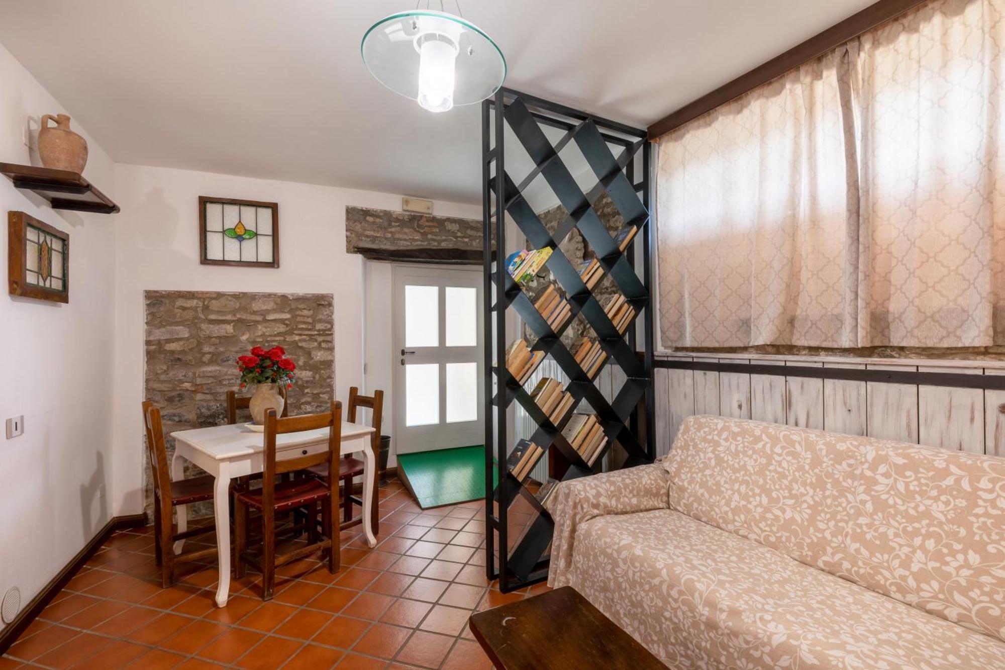 カスティリオーネ・デル・ラーゴ Il Torrione Bed & Breakfast エクステリア 写真