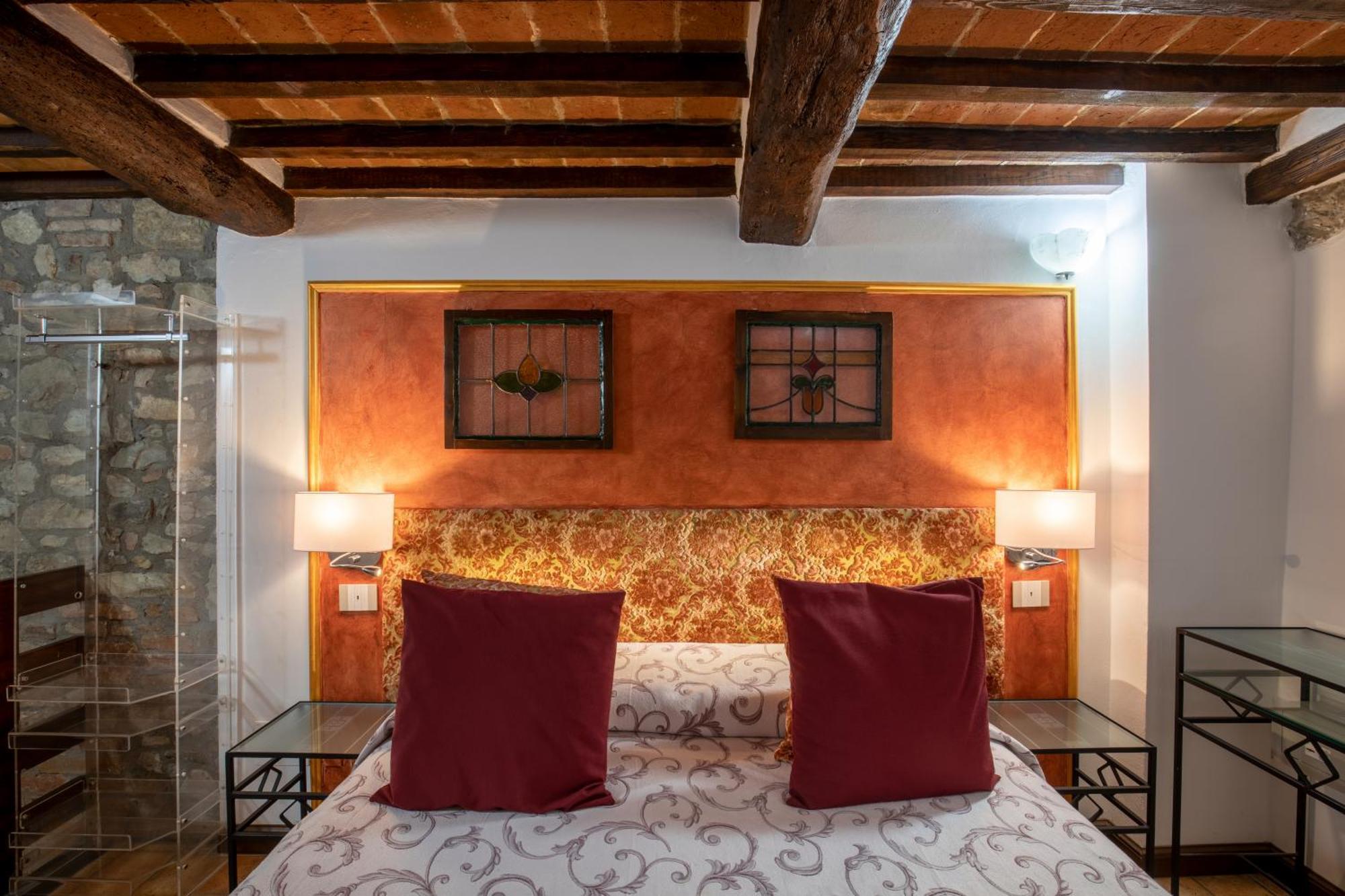 カスティリオーネ・デル・ラーゴ Il Torrione Bed & Breakfast エクステリア 写真